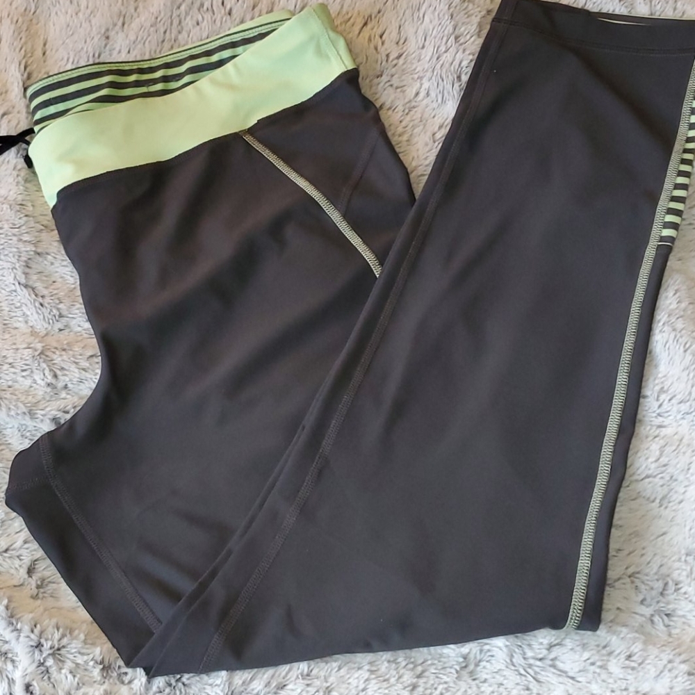NWOT Xersion Leggings